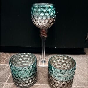 Kirklands Elegant Textured Glassware Set